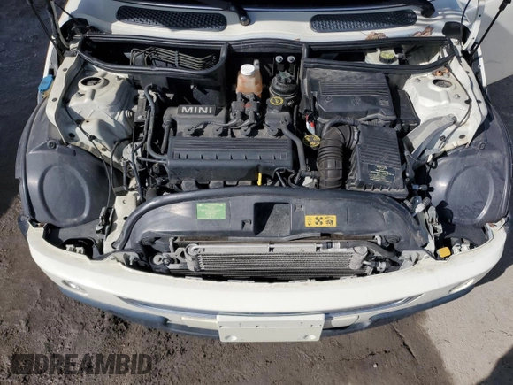 2004 MINI Hardtop with VIN WMWRC33424TJ53673, listed as a Copart auction lot 47310755 with Not Provided miles and Clean Title. Bid and sale history available at DreamBid. Image 11.