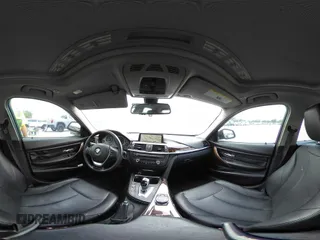2015 BMW 3 Series 328i с VIN WBA3A5G55FNS85005, выставлен на аукционе IAAI как лот 41980680 с пробегом 136 517 миль миль и . История ставок и продаж доступна на DreamBid. Изображение 18.