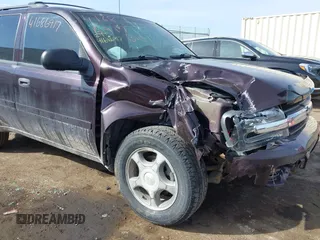 2008 Chevrolet TrailBlazer LT w/3LT with VIN 1GNDT13S482206280, listed as a IAAI auction lot 41686917 with 121,152 mi miles. Bid and sale history available at carsss.com. Image 6.