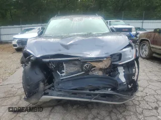 2024 Volkswagen Atlas SE with VIN 1V2KR2CA6RC559352, listed as a Copart auction lot 62817135 with 20,140 mi miles and Salvage title. Bid and sale history available at DreamBid. Image 5.