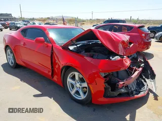 2021 Chevrolet Camaro 1LS z VIN 1G1FB1RX1M0124089, wystawiony jako IAAI lot #41984274 z przebiegiem 53 947 mil mil oraz . Historia ofert i sprzedaży dostępna na DreamBid. Obrazek 1.