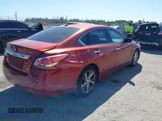 2014 Nissan Altima SL with VIN 1N4AL3AP9EC403432, listed as a IAAI auction lot 41833730 with 122,731 mi miles and . Bid and sale history available at DreamBid. Image 4.