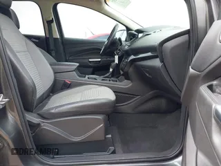 2017 Ford Escape SE with VIN 1FMCU0G99HUC65571, listed as a IAAI auction lot 41923517 with 77,179 mi miles and . Bid and sale history available at DreamBid. Image 5.