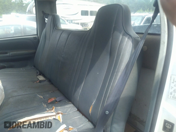 1996 Dodge 1500 z VIN 1B7HC16Y5TS694447, wystawiony jako IAAI lot #31071726 z przebiegiem 204 660 mil mil oraz . Historia ofert i sprzedaży dostępna na DreamBid. Obrazek 8.
