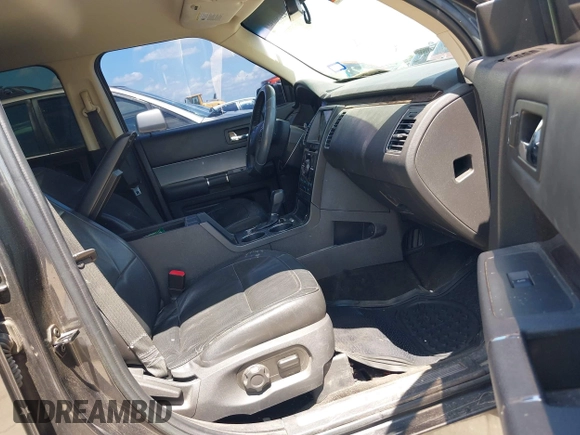 2017 Ford Flex Limited z VIN 2FMGK5D83HBA00800, wystawiony jako IAAI lot #42250843 z przebiegiem 173 967 mil mil oraz . Historia ofert i sprzedaży dostępna na DreamBid. Obrazek 5.