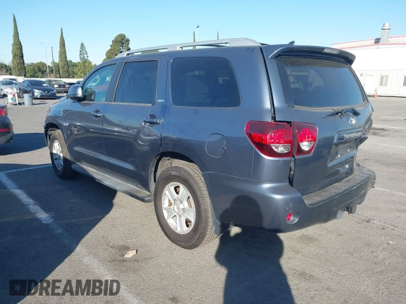 2018 Toyota Sequoia SR5 with VIN 5TDZY5G11JS071489, listed as a IAAI auction lot 41350026 with 47,570 mi miles. Bid and sale history available at carsss.com. Image 3.