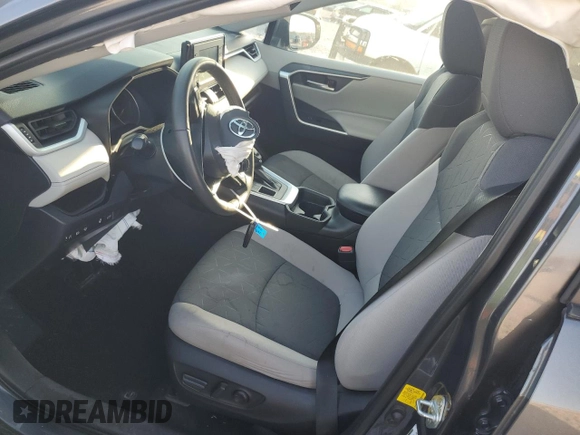 2020 Toyota RAV4 XLE with VIN 2T3P1RFV2LW106551, listed as a Copart auction lot 48983705 with 76,306 mi miles and Salvage Title. Bid and sale history available at DreamBid. Image 7.
