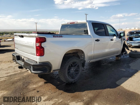 2022 Chevrolet Silverado 1500 Custom Trail Boss with VIN 3GCPDCED1NG620908, listed as a Copart auction lot 74954494 with 76,529 mi miles and Salvage Title. Bid and sale history available at DreamBid. Image 3.