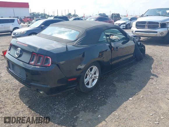 2013 Ford Mustang V6 with VIN 1ZVBP8EM7D5205089, listed as a IAAI auction lot 42418475 with 236,545 mi miles and . Bid and sale history available at DreamBid. Image 4.