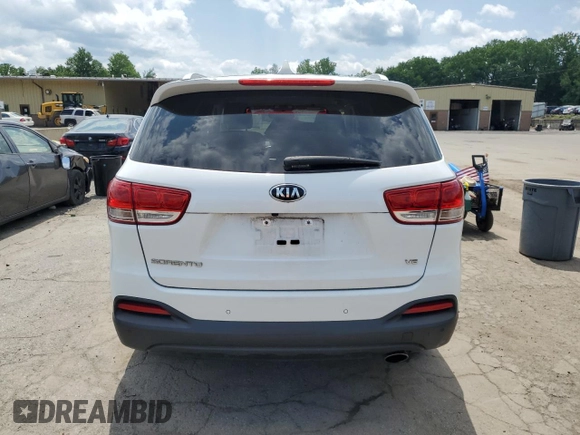 2017 Kia Sorento LX with VIN 5XYPGDA50HG235029, listed as a Copart auction lot 61143815 with 63,864 mi miles and Salvage title. Bid and sale history available at DreamBid. Image 6.