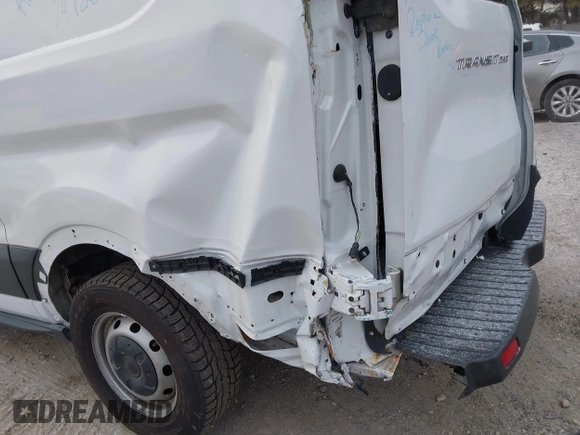 2015 Ford Transit Cargo with VIN 1FTNR1ZM2FKB13159, listed as a IAAI auction lot 41331967 with 152,715 mi miles and . Bid and sale history available at DreamBid. Image 17.