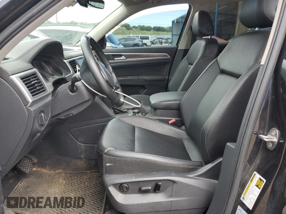2019 Volkswagen Atlas SE z VIN 1V2UR2CA7KC559858, wystawiony jako Copart lot #62928755 z przebiegiem 104 142 mil mil oraz Szkoda całkowita • Salvage title. Historia ofert i sprzedaży dostępna na DreamBid. Obrazek 7.