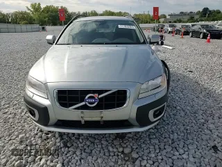 2013 Volvo XC70 3.2L with VIN YV4952BZ5D1154801, listed as a Copart auction lot 71763204 with 136,913 mi miles and Salvage Title. Bid and sale history available at DreamBid. Image 11.