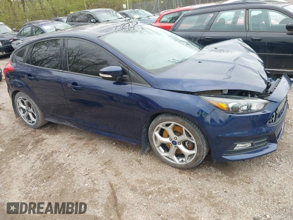 2017 Ford Focus ST with VIN 1FADP3L9XHL283306, listed as a IAAI auction lot 41945299 with 137,102 mi miles and . Bid and sale history available at carsss.com. Image 1.