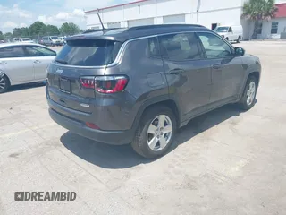 2022 Jeep Compass Latitude with VIN 3C4NJCBB4NT137245, listed as a IAAI auction lot 42356177 with 95,577 mi miles and . Bid and sale history available at DreamBid. Image 4.