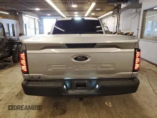 2022 Ford F-150 XL with VIN 1FTMF1C51NKF01004, listed as a Copart auction lot 51651204 with 10,625 mi miles and . Bid and sale history available at DreamBid. Image 6.