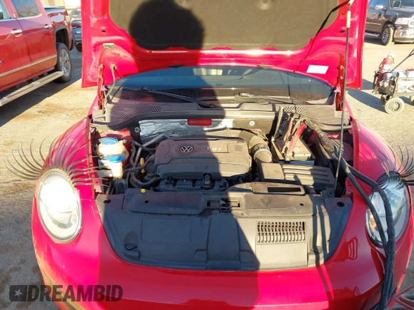 2015 Volkswagen Beetle Fleet Edition with VIN 3VWF17AT9FM627923, listed as a IAAI auction lot 41814791 with 94,647 mi miles and . Bid and sale history available at DreamBid. Image 10.