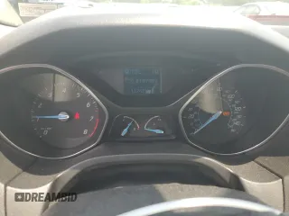 2012 Ford Focus SE with VIN 1FAHP3F22CL253922, listed as a Copart auction lot 59124055 with 112,421 mi miles and Salvage title. Bid and sale history available at DreamBid. Image 9.