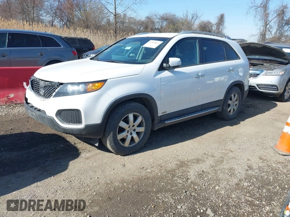 2012 Kia Sorento LX with VIN 5XYKTDA20CG296837, listed as a IAAI auction lot 41810853 with 172,403 mi miles. Bid and sale history available at carsss.com. Image 2.