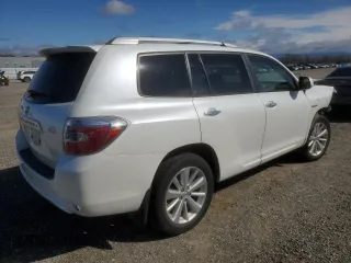 2008 Toyota Highlander Hybrid with VIN JTEEW41A282004288, listed as a Copart auction lot 47961065 with 230,837 mi miles and Salvage Title. Bid and sale history available at carsss.com. Image 3.