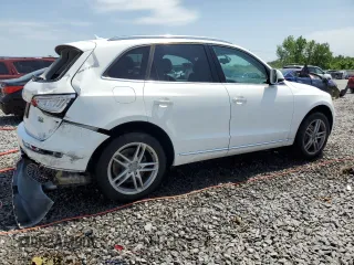 2015 Audi Q5 Premium Plus z VIN WA1LFAFP4FA146887, wystawiony jako Copart lot #57080865 z przebiegiem 83 215 mil mil oraz Szkoda całkowita • Salvage title. Historia ofert i sprzedaży dostępna na DreamBid. Obrazek 3.
