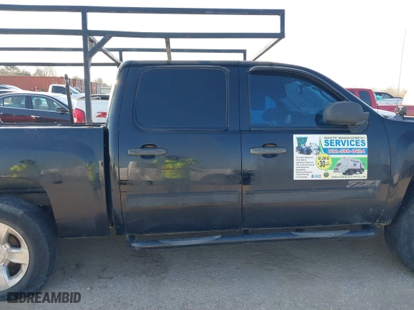 2011 Chevrolet Silverado 1500 LS with VIN 3GCPKREAXBG351026, listed as a IAAI auction lot 41682364 with 137,051 mi miles. Bid and sale history available at carsss.com. Image 13.