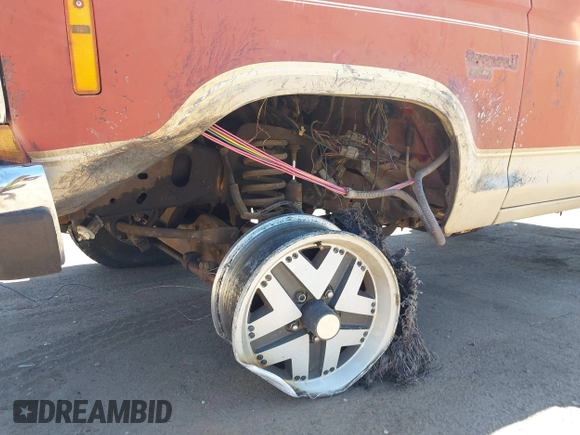 1987 Ford Bronco with VIN 1FMCU14T2HUB19762, listed as a IAAI auction lot 42336288 with 78,488 mi miles and . Bid and sale history available at DreamBid. Image 6.