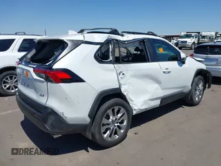 2025 Toyota RAV4 XLE Premium with VIN 2T3C1RFV8SW386490, listed as a IAAI auction lot 42562230 with 3,128 mi miles and . Bid and sale history available at DreamBid. Image 4.
