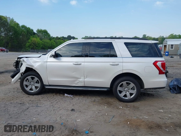 2019 Ford Expedition XLT z VIN 1FMJU1HT1KEA67317, wystawiony jako IAAI lot #42067277 z przebiegiem 88 382 mil mil oraz . Historia ofert i sprzedaży dostępna na DreamBid. Obrazek 15.