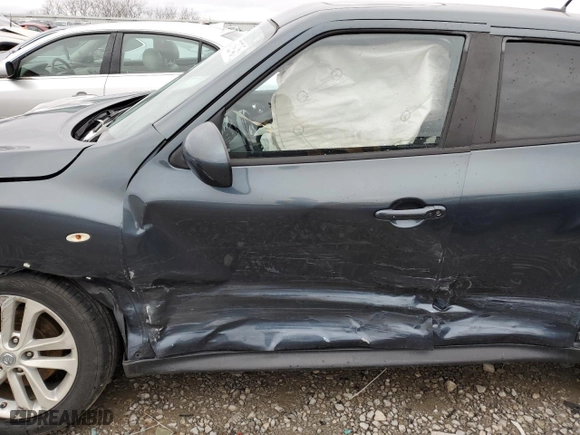 2013 Nissan Juke SV with VIN JN8AF5MR7DT205672, listed as a Copart auction lot 47629745 with 102,909 mi miles and Salvage Title. Bid and sale history available at carsss.com. Image 7.