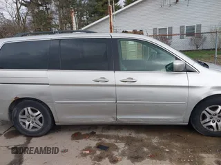 2006 Honda Odyssey EX-L with VIN 5FNRL38656B401515, listed as a IAAI auction lot 40887899 with 241,327 mi miles. Bid and sale history available at carsss.com. Image 13.