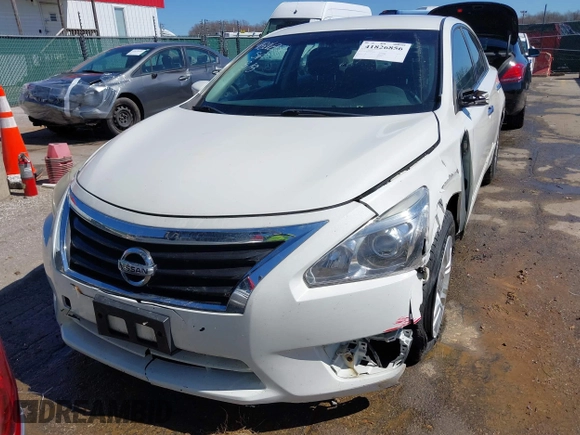2014 Nissan Altima SV with VIN 1N4AL3AP1EN349712, listed as a IAAI auction lot 41826856 with 149,101 mi miles and . Bid and sale history available at carsss.com. Image 13.