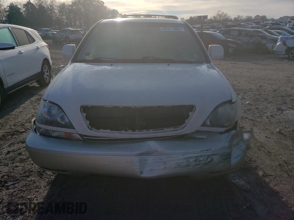 2000 Lexus RX 300 with VIN JT6GF10U9Y0046872, listed as a Copart auction lot 82471864 with 162,286 mi miles and Salvage Title. Bid and sale history available at carsss.com. Image 5.