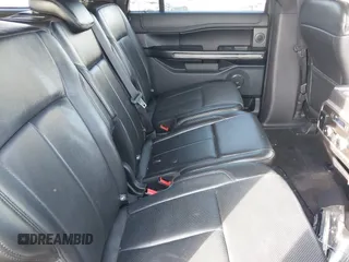 2018 Ford Expedition Max XLT z VIN 1FMJK1HT5JEA05813, wystawiony jako IAAI lot #37641486 z przebiegiem 44 298 mil mil oraz . Historia ofert i sprzedaży dostępna na DreamBid. Obrazek 8.