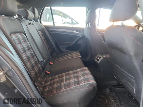 2018 Volkswagen Golf GTI S с VIN 3VW447AU3JM289855, выставлен на аукционе Copart как лот 60850565 с пробегом 40 649 миль миль и Списание • Salvage title. История ставок и продаж доступна на DreamBid. Изображение 10.