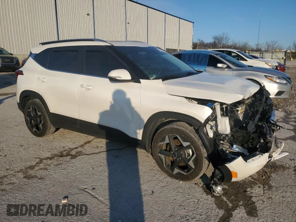 2024 Kia Seltos EX with VIN KNDERCAA9R7564013, listed as a Copart auction lot 87236184 with 30,724 mi miles and Salvage Title. Bid and sale history available at carsss.com. Image 4.