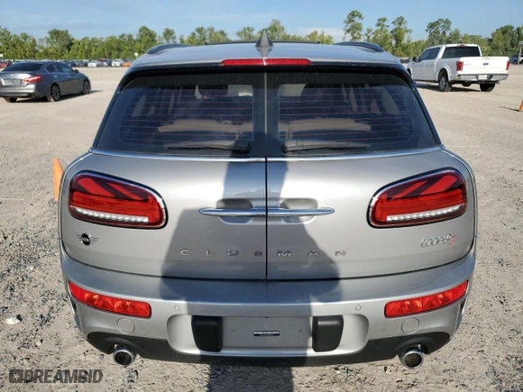 2024 MINI Clubman Cooper S with VIN WMWXJ1C05R2U30991, listed as a Copart auction lot 68023704 with 0 mi miles and Salvage Title. Bid and sale history available at carsss.com. Image 6.