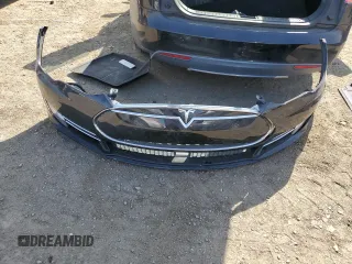 2014 Tesla Model S 60 z VIN 5YJSA1S19EFP56100, wystawiony jako Copart lot #62331725 z przebiegiem Nie podano mil oraz Szkoda całkowita • Salvage title. Historia ofert i sprzedaży dostępna na DreamBid. Obrazek 12.