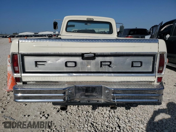 1971 Ford F-250 z VIN F25YRL61251, wystawiony jako Copart lot #49845945 z przebiegiem 28 252 mil mil oraz Szkoda całkowita • Salvage title. Historia ofert i sprzedaży dostępna na DreamBid. Obrazek 6.