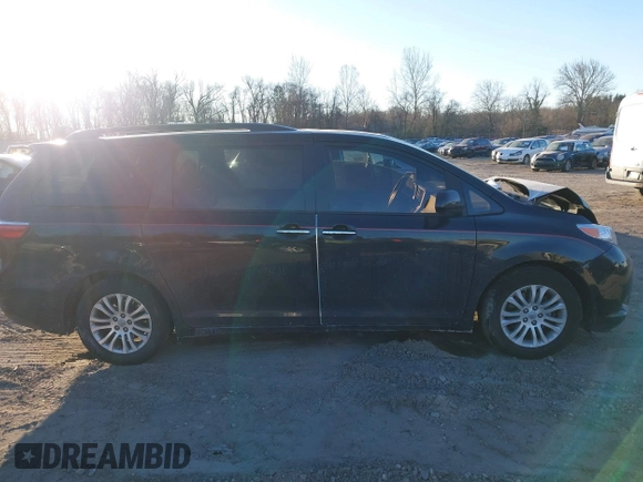 2017 Toyota Sienna XLE Auto Access Seat with VIN 5TDYZ3DC2HS805845, listed as a IAAI auction lot 41456888 with 138,475 mi miles and . Bid and sale history available at DreamBid. Image 13.