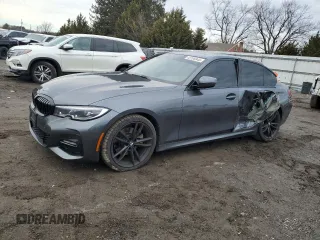 2022 BMW 3 Series 330i xDrive z VIN 3MW5R7J01N8C77673, wystawiony jako Copart lot #43196945 z przebiegiem 39 517 mil mil oraz Szkoda całkowita • Salvage title. Historia ofert i sprzedaży dostępna na DreamBid. Obrazek 1.