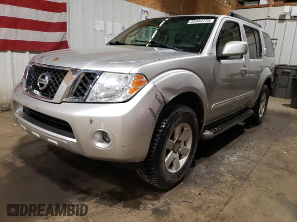 2012 Nissan Pathfinder SV z VIN 5N1AR1NBXCC603126, wystawiony jako Copart lot #55483775 z przebiegiem 100 137 mil mil oraz Szkoda całkowita • Salvage title. Historia ofert i sprzedaży dostępna na DreamBid. Obrazek 1.