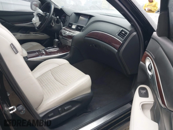 2015 Infiniti Q70 with VIN JN1BY1AR9FM561113, listed as a IAAI auction lot 41541936 with 266,227 mi miles and . Bid and sale history available at DreamBid. Image 5.