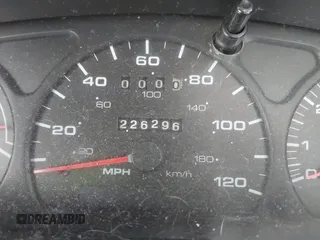 2002 Mercury Sable GS with VIN 1MEFM50U52A635368, listed as a IAAI auction lot 41770175 with 226,296 mi miles. Bid and sale history available at carsss.com. Image 7.