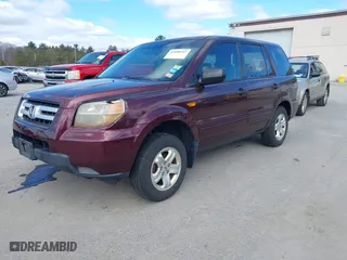 2007 Honda Pilot LX with VIN 2HKYF18197H540562, listed as a IAAI auction lot 41908247 with 191,135 mi miles. Bid and sale history available at carsss.com. Image 2.