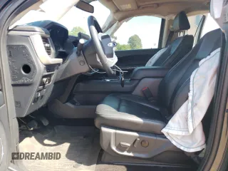 2023 Ford Expedition XLT с VIN 1FMJU1H83PEA45953, выставлен на аукционе Copart как лот 54560455 с пробегом 68 528 миль миль и Списание • Salvage title. История ставок и продаж доступна на DreamBid. Изображение 7.