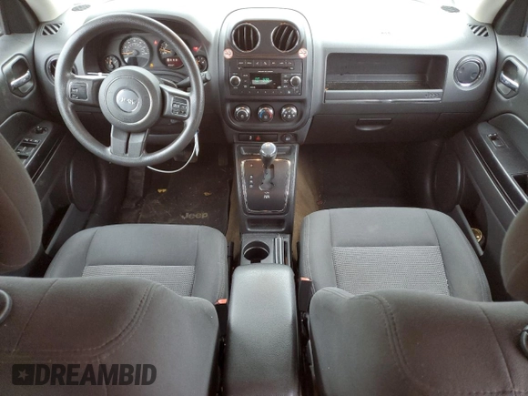2017 Jeep Patriot Sport SE z VIN 1C4NJPBA7HD145705, wystawiony jako Copart lot #60954225 z przebiegiem 98 605 mil mil oraz Szkoda całkowita • Salvage title. Historia ofert i sprzedaży dostępna na DreamBid. Obrazek 8.