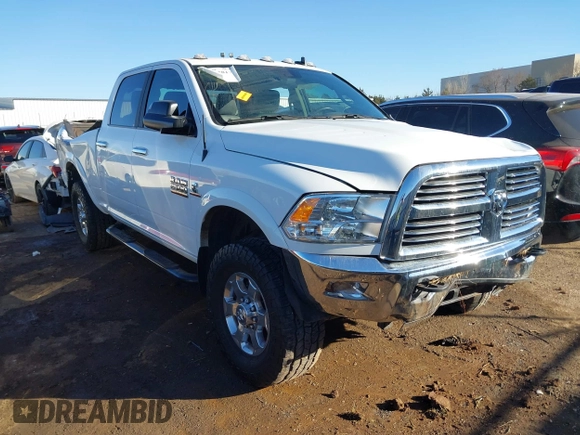 2018 Ram 2500 Big Horn with VIN 3C6UR5DLXJG193545, listed as a IAAI auction lot 41673819 with 90,301 mi miles. Bid and sale history available at carsss.com. Image 1.