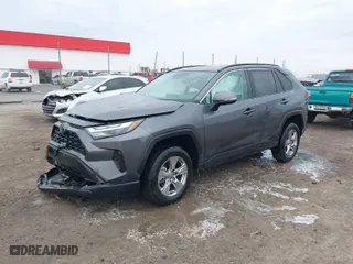 2024 Toyota RAV4 XLE with VIN 2T3P1RFV9RC420577, listed as a IAAI auction lot 41167275 with 30,309 mi miles. Bid and sale history available at carsss.com. Image 2.