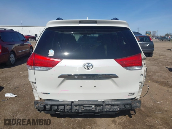 2011 Toyota Sienna XLE with VIN 5TDDK3DC4BS013416, listed as a IAAI auction lot 41933299 with 170,479 mi miles and . Bid and sale history available at DreamBid. Image 17.